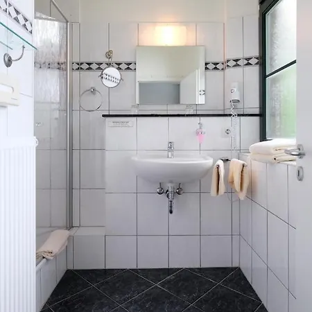 Hotell Gutshaus Redewisch & Restaurant Boltenhagen (Ostseebad)