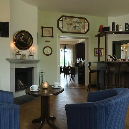 Gutshaus Redewisch & Restaurant 2*