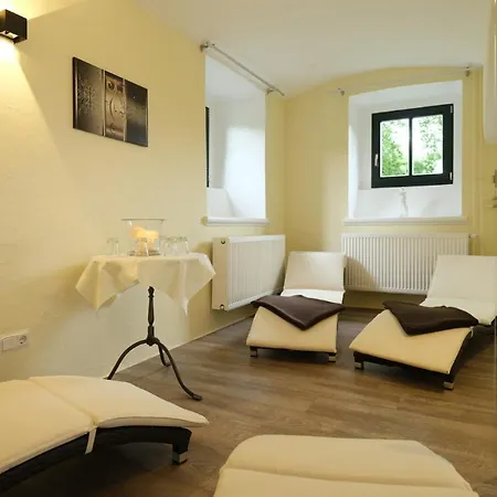 Gutshaus Redewisch Hotel&restaurant 2*