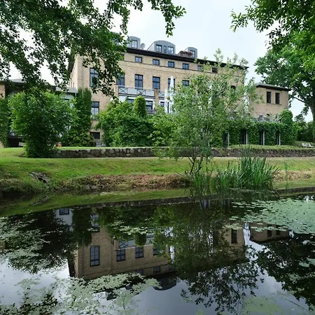 Gutshaus Redewisch & Restaurant 2* Boltenhagen (Ostseebad)