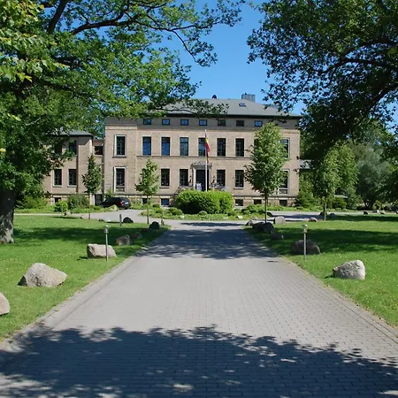 Hotel Gutshaus Redewisch Hotel&restaurant 2*