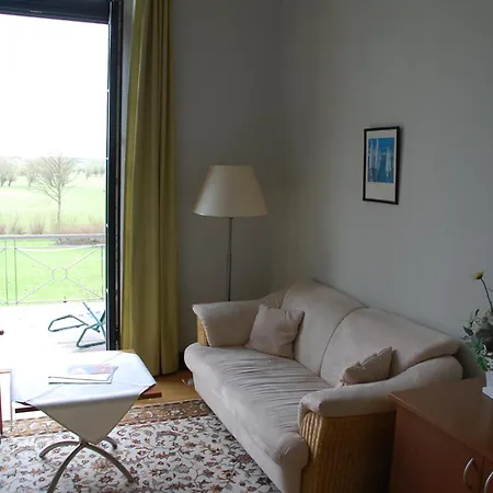 Hotell Gutshaus Redewisch & Restaurant 2*