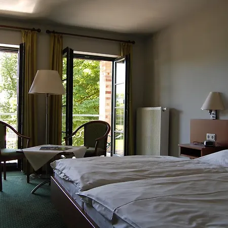 Gutshaus Redewisch & Restaurant Hotel Boltenhagen (Ostseebad)