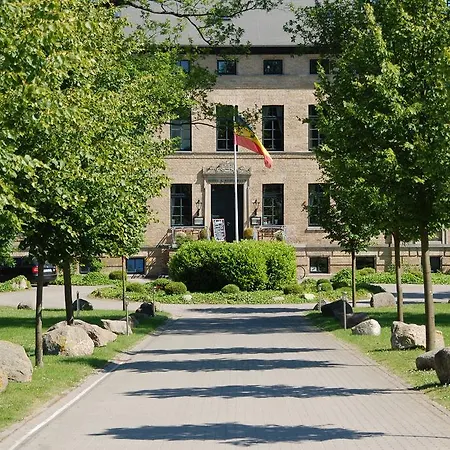 Gutshaus Redewisch & Restaurant 2* Boltenhagen (Ostseebad)