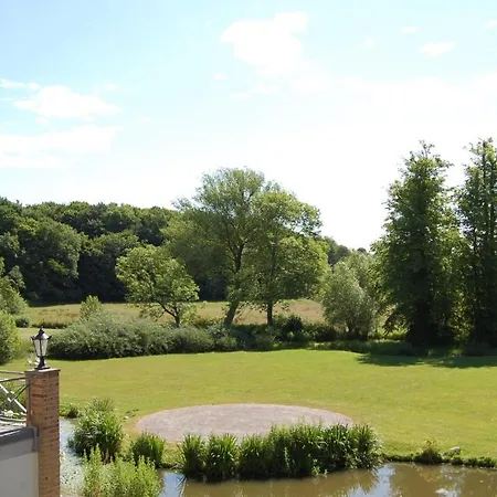 Gutshaus Redewisch Hotel&restaurant 2*