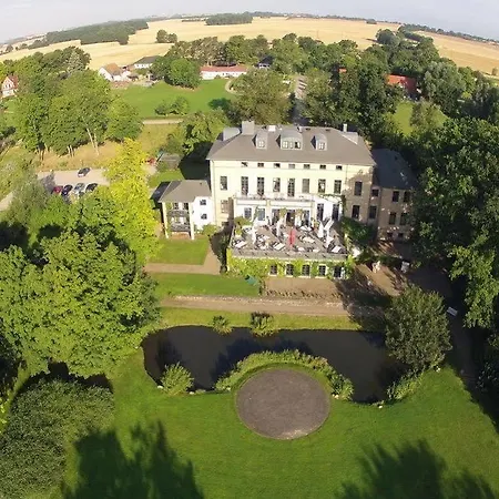 Hotel Gutshaus Redewisch & Restaurant Boltenhagen (Ostseebad)