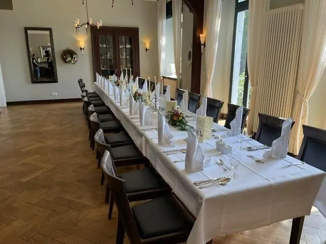 Hotel Gutshaus Redewisch & Restaurant Boltenhagen (Ostseebad)