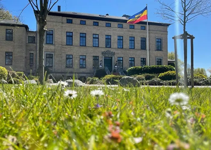 Hotel Gutshaus Redewisch & Restaurant 2*