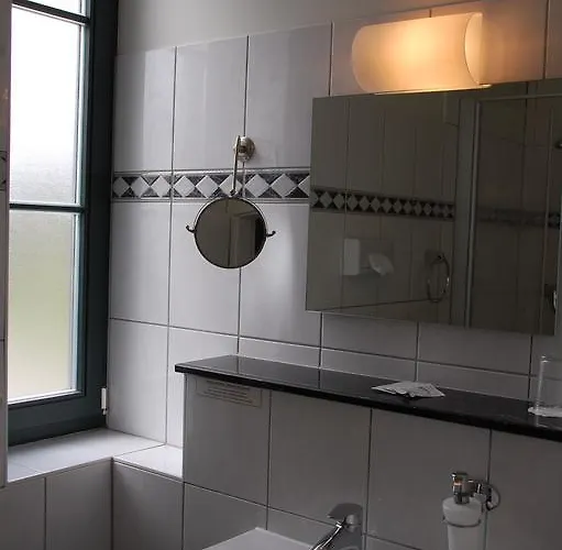 Gutshaus Redewisch & Restaurant Hotel Boltenhagen (Ostseebad)